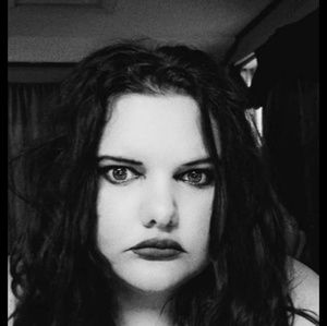 Meet your Posher, Skylajoann